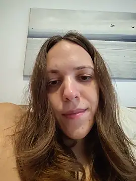 Snapshot of lauflor chatting on June 6, 2:22 pm lauflor online show from June 6, 2:22 pm