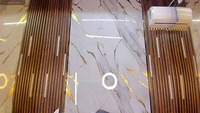 VictoriaDuart online show from March 1, 8:00 pm