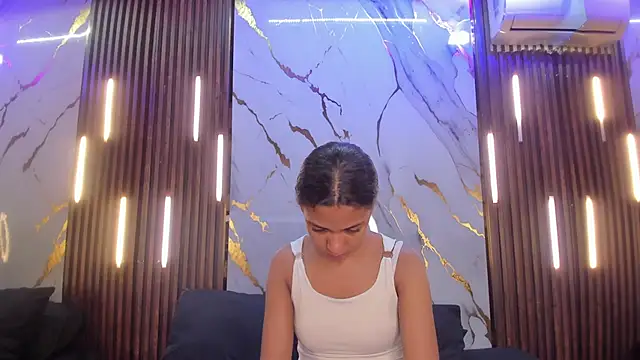 Snapshot of VictoriaDuart chatting on May 17, 12:56 pm VictoriaDuart online show from May 17, 12:56 pm