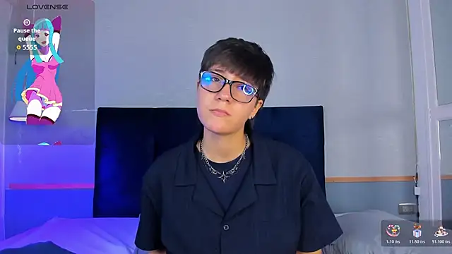 Tsuki Maru online show from December 4, 7:55 pm