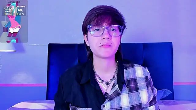 Tsuki Maru online show from February 5, 9:08 pm