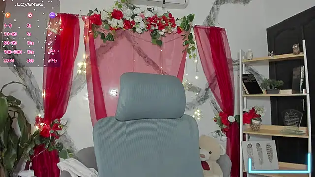 BritanyBrown  online show from May 12, 3:58 am