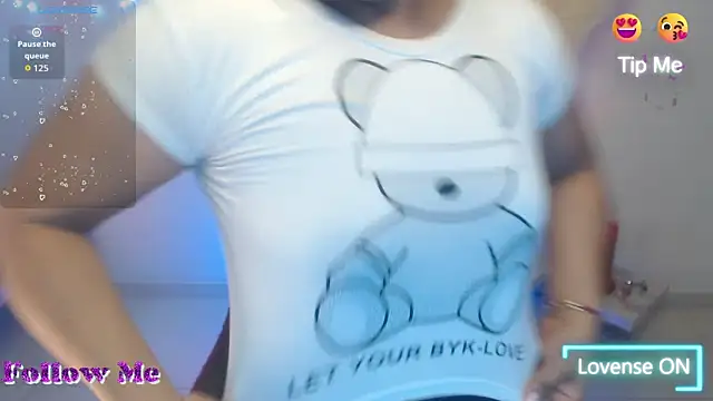 miyu charlotte online show from October 14, 1:28 am