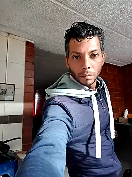 Snapshot of AlphaAlterX chatting on November 24, 12:38 pm AlphaAlterX online show from November 24, 12:38 pm