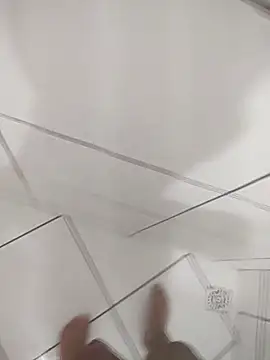 Snapshot of Novin23cms chatting on November 16, 8:25 pm Novin23cms online show from November 16, 8:25 pm