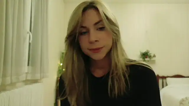 Snapshot of wonderalice31 chatting on September 26, 7:07 pm wonderalice31 online show from September 26, 7:07 pm