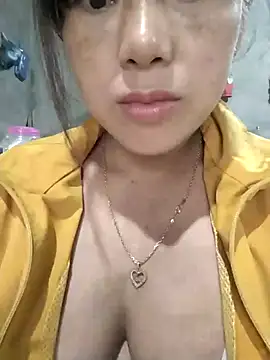 Snapshot of soope-00 chatting on October 25, 12:18 am soope-00 online show from October 25, 12:18 am