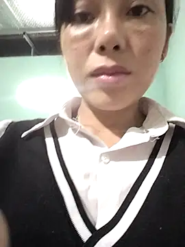 Snapshot of soope-00 chatting on December 17, 10:21 am soope-00 online show from December 17, 10:21 am