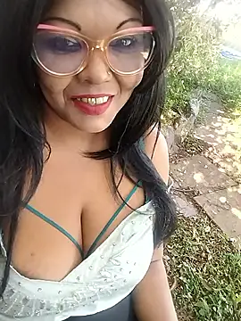 hemilynthomas2467 online show from May 7, 10:42 am
