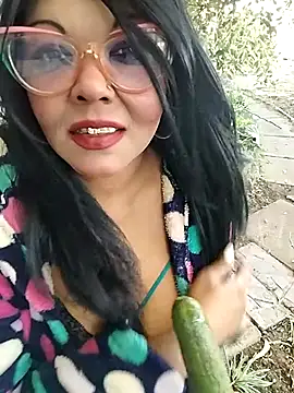 hemilynthomas2467 online show from June 23, 8:01 am
