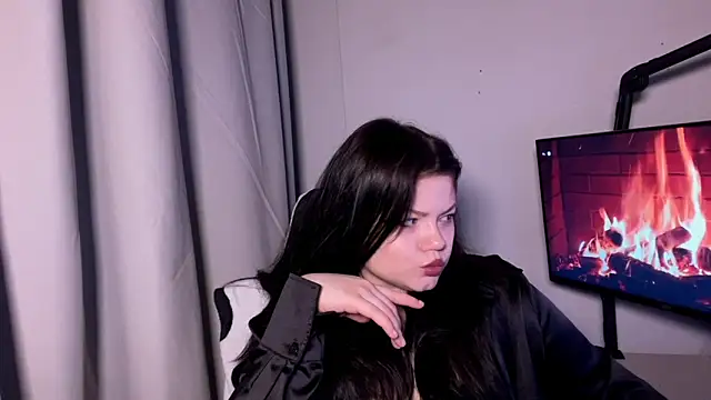 Snapshot of GoddessDarina chatting on October 30, 3:57 pm GoddessDarina online show from October 30, 3:57 pm