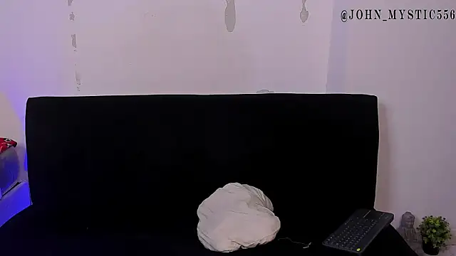 Snapshot of john_mystic chatting on June 5, 4:52 am john mystic online show from June 5, 4:52 am