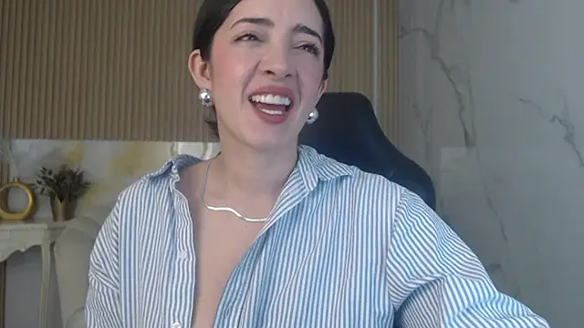 Snapshot of sara_lopez_s chatting on May 8, 2:00 pm sara lopez s online show from May 8, 2:00 pm