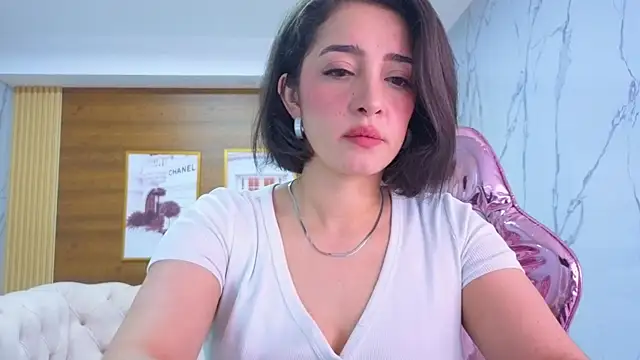 sara lopez s online show from June 20, 1:47 pm