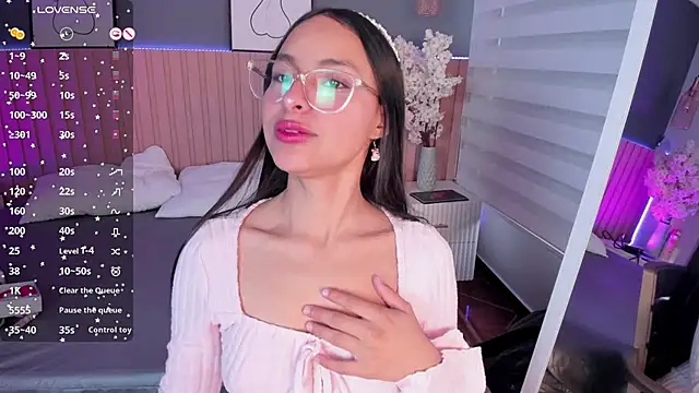 Snapshot of Annie__2 chatting on September 29, 12:10 pm Annie 2 online show from September 29, 12:10 pm