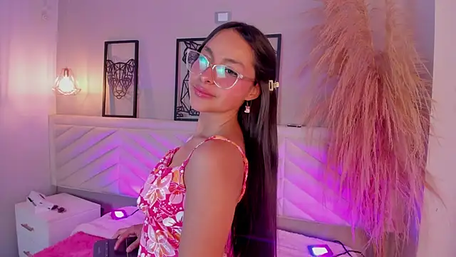 Snapshot of Annie__2 chatting on November 8, 7:12 pm Annie 2 online show from November 8, 7:12 pm