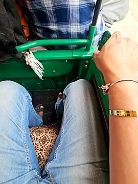 Snapshot of Gamecoc chatting on October 30, 7:10 am Gamecoc online show from October 30, 7:10 am