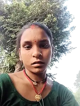 Idhika Jha online show from October 9, 11:30 am