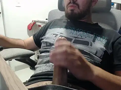 Snapshot of PoneiHetero chatting on October 15, 4:01 am PoneiHetero online show from October 15, 4:01 am