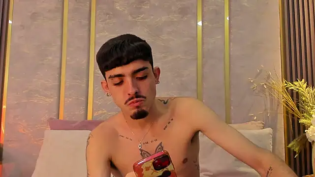 Snapshot of NikoStone_ chatting on September 24, 4:05 am NikoStone online show from September 24, 4:05 am