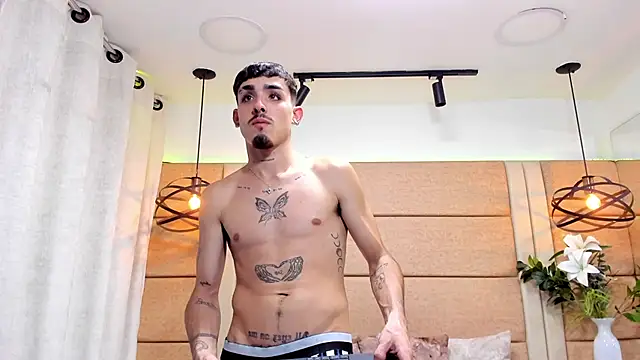 Snapshot of NikoStone_ chatting on November 27, 1:29 am NikoStone online show from November 27, 1:29 am