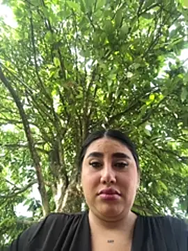 Snapshot of Sophie_Dreamss chatting on May 8, 7:52 pm Sophie Dreamss online show from May 8, 7:52 pm
