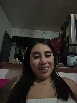 Snapshot of Sophie_Dreamss chatting on May 26, 11:12 pm Sophie Dreamss online show from May 26, 11:12 pm
