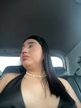 Sophie Dreamss online show from July 11, 10:00 pm