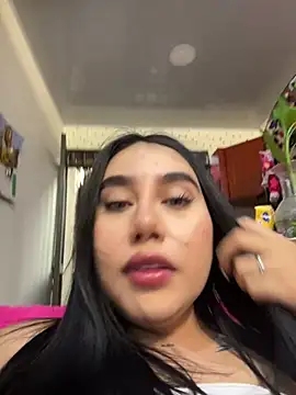 Sophie Dreamss online show from July 13, 9:39 pm