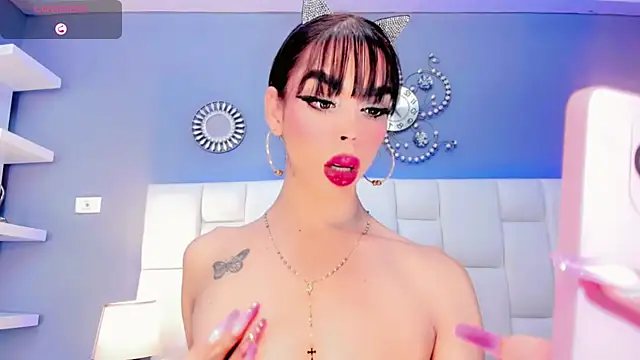 Naughty-sexy-girrl online show from December 4, 5:32 pm