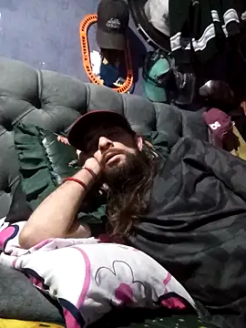 hairy mannn online show from February 8, 3:21 am