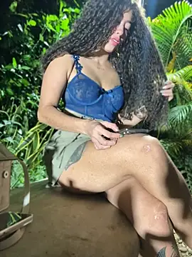 roxyrougee online show from August 2, 10:03 am