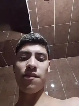 aispuro8505 online show from February 26, 8:02 am