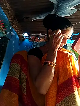 Snapshot of Jooli_xx chatting on September 15, 2:44 am Jooli xx online show from September 15, 2:44 am