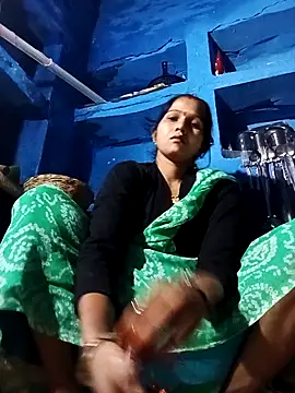 Snapshot of Jooli_xx chatting on October 12, 12:31 am Jooli xx online show from October 12, 12:31 am