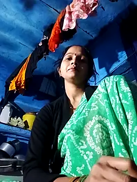 Snapshot of Jooli_xx chatting on October 16, 2:51 pm Jooli xx online show from October 16, 2:51 pm