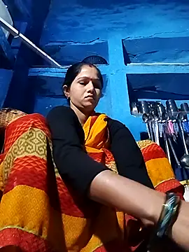 Snapshot of Jooli_xx chatting on October 18, 12:13 am Jooli xx online show from October 18, 12:13 am