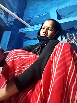 Snapshot of Jooli_xx chatting on November 7, 12:43 am Jooli xx online show from November 7, 12:43 am