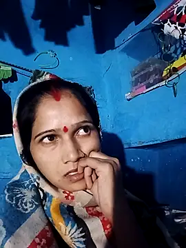 Snapshot of Jooli_xx chatting on November 15, 1:51 pm Jooli xx online show from November 15, 1:51 pm