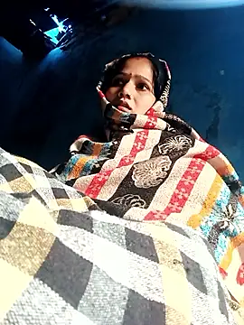 Snapshot of Jooli_xx chatting on December 14, 1:55 am Jooli xx online show from December 14, 1:55 am