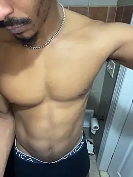 TRILLAHUNG online show from December 1, 2:27 am