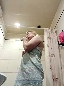 LiluLiluLilu online show from September 16, 6:03 am