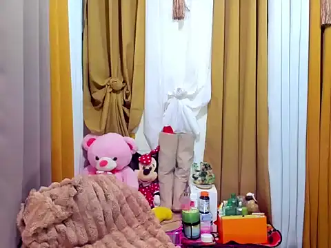 Snapshot of imallyoures69 chatting on November 15, 5:27 am imallyoures69 online show from November 15, 5:27 am