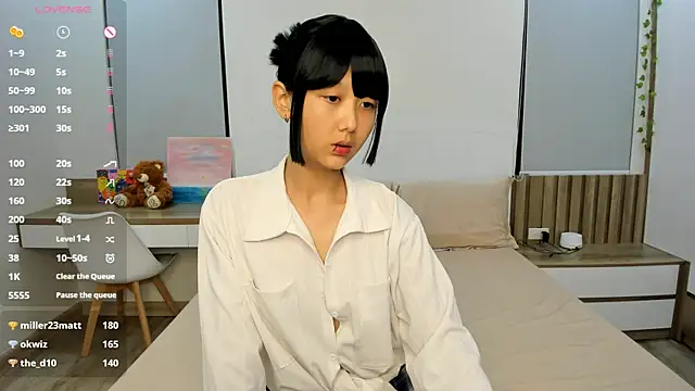 gabby little online show from May 22, 1:39 pm