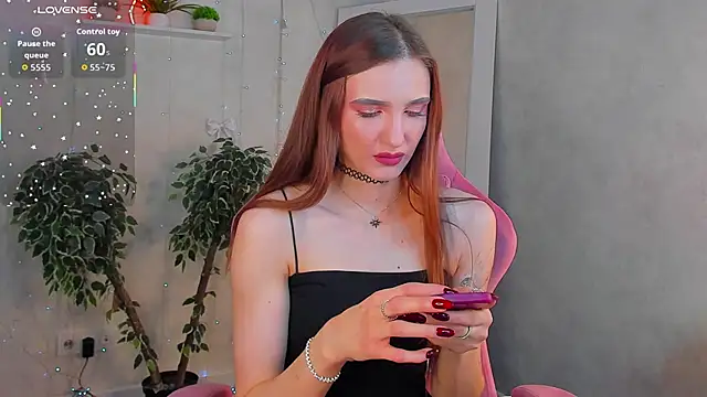 Alisha Green online show from June 12, 9:19 am