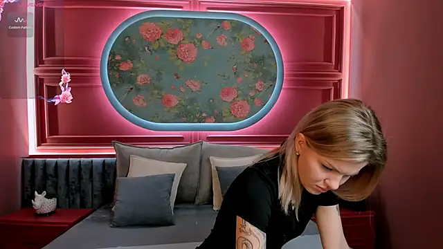 Snapshot of NaomiSol chatting on September 27, 7:30 pm NaomiSol online show from September 27, 7:30 pm