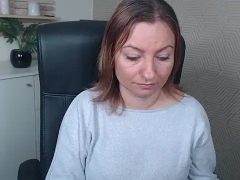 Snapshot of angelaSamt chatting on September 24, 6:17 am angelaSamt online show from September 24, 6:17 am