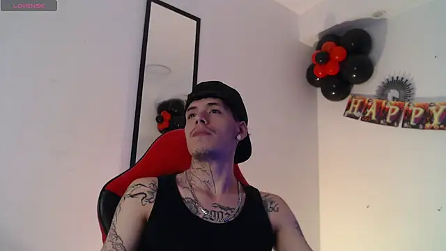 Anhonymus  online show from October 7, 10:29 pm