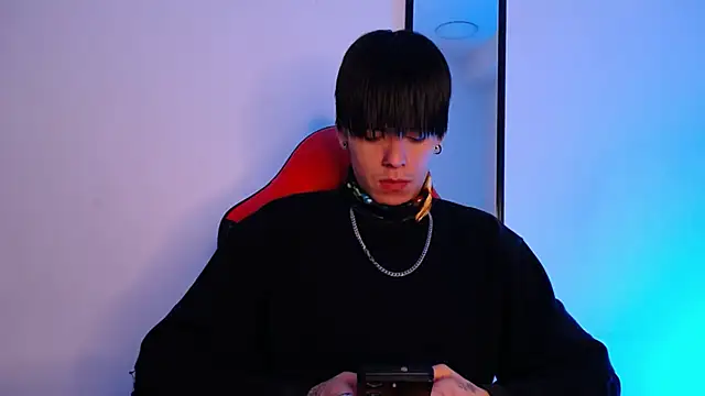 Anhonymus  online show from November 12, 4:13 am