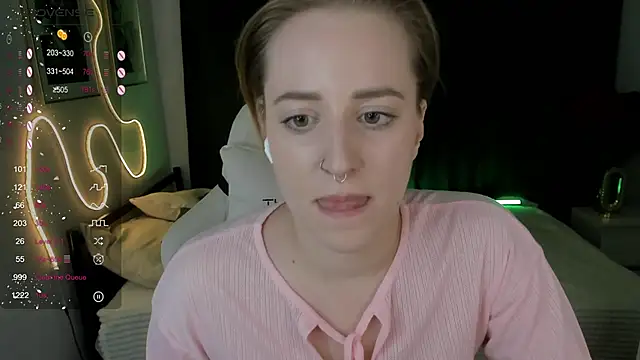 Alice Cire online show from December 14, 5:07 pm